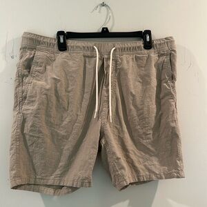 H&M SIZE LARGE SHORTS